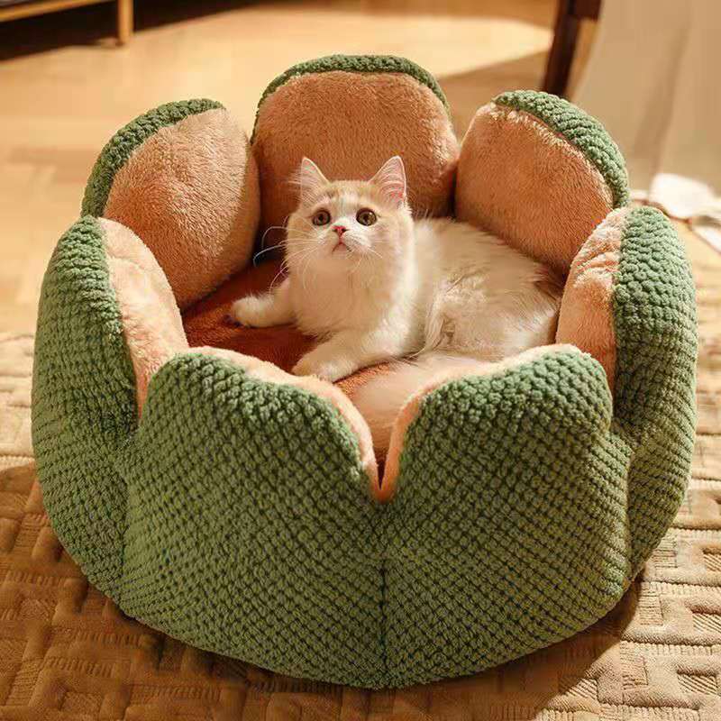 Petal-shaped Pet Beds Kennel Winter Warm House